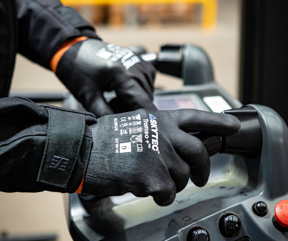 The Best Touchscreen Gloves for 2025