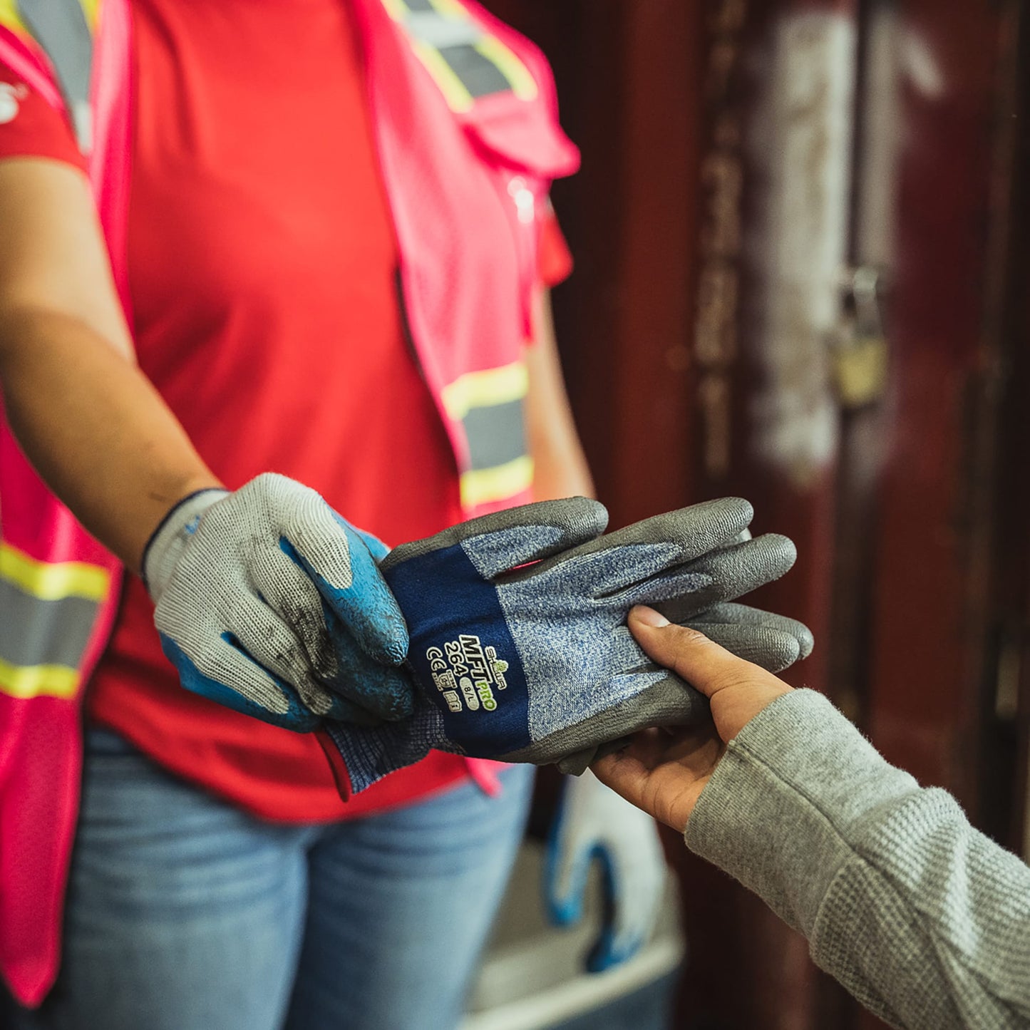 SHOWA MFT PRO 264 Work Gloves with Microfibre Lining and PU Grip Palm - Mstore