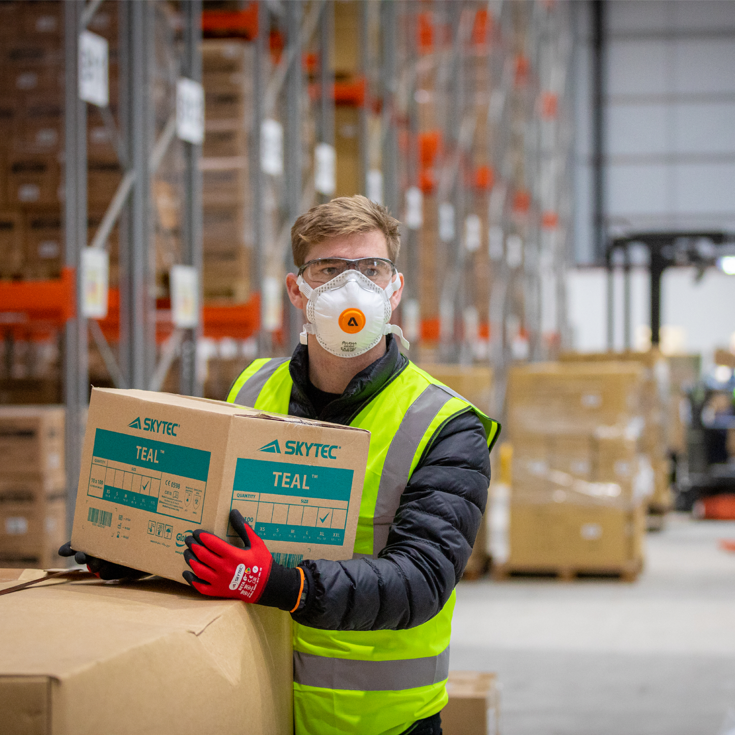 SKYTEC 2530V FFP3 Valved Disposable Cup Shape Respirator Face Dust Mask (BOX of 10) - Mstore