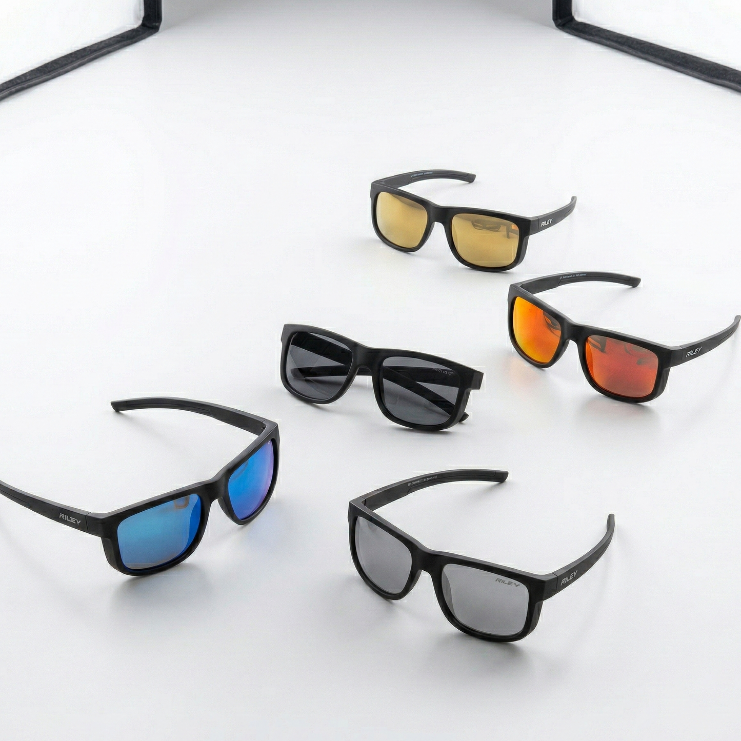 Riley Navigator Sunglasses | Premium Anti-Scratch Lens | FREE When you spend £250+ - Mstore