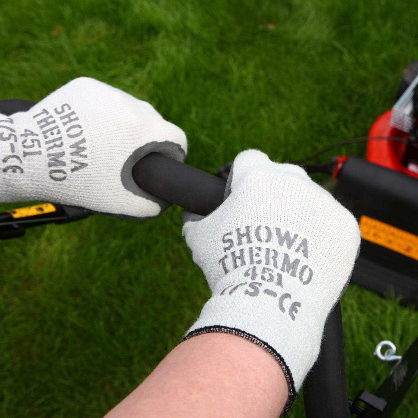 SHOWA 451 Thermal Lined Safety Work Gloves with Textured Grip - Mstore