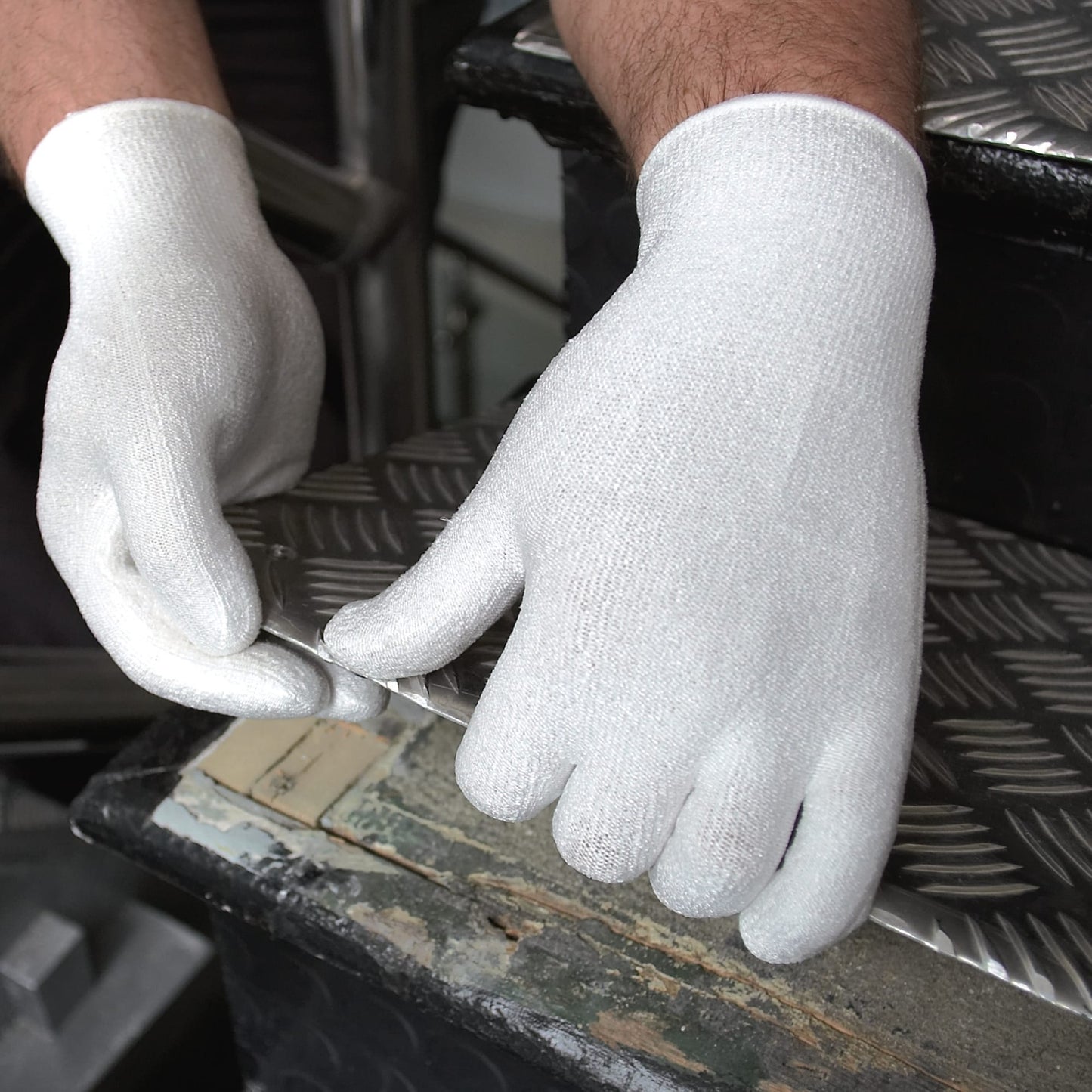 SHOWA 542X White Uncoated Cut Resistant Anti Contamination Gloves - Mstore