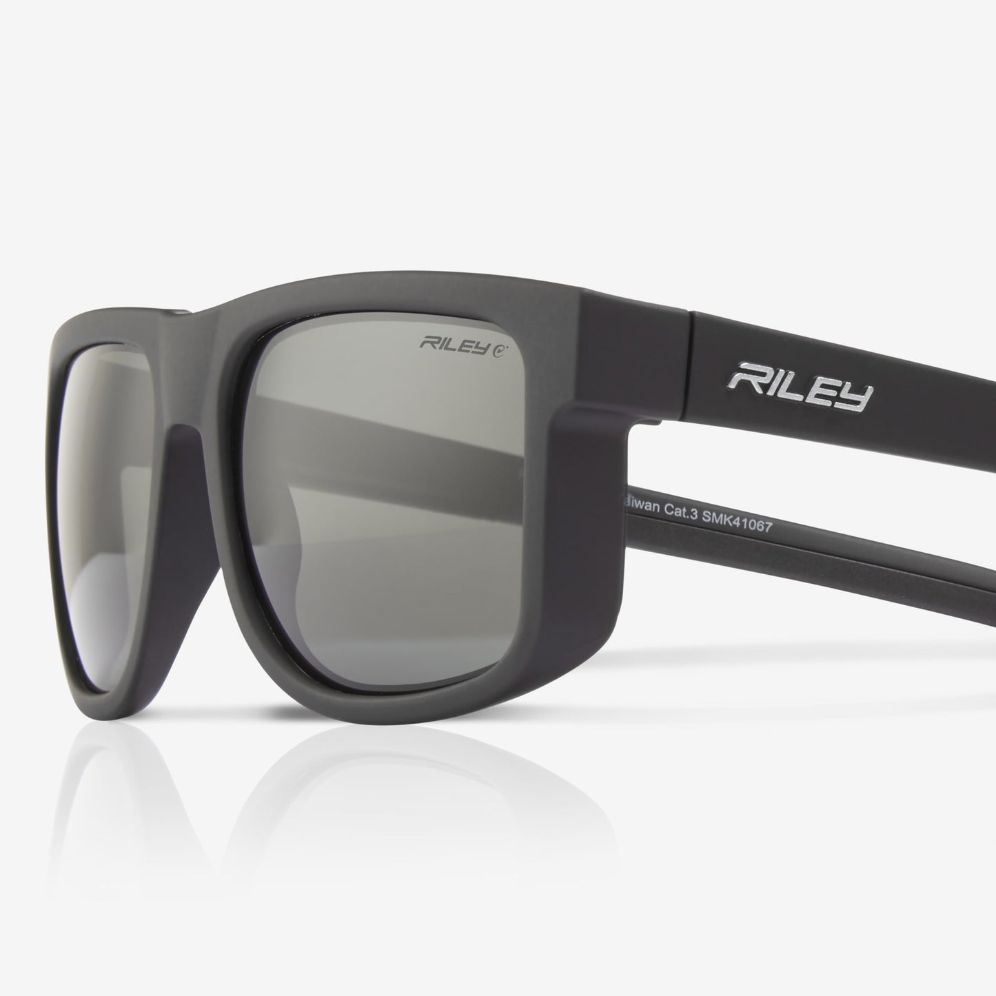 RILEY Navigator Anti Glare  Sunglasses with Polarised Lens - Mstore