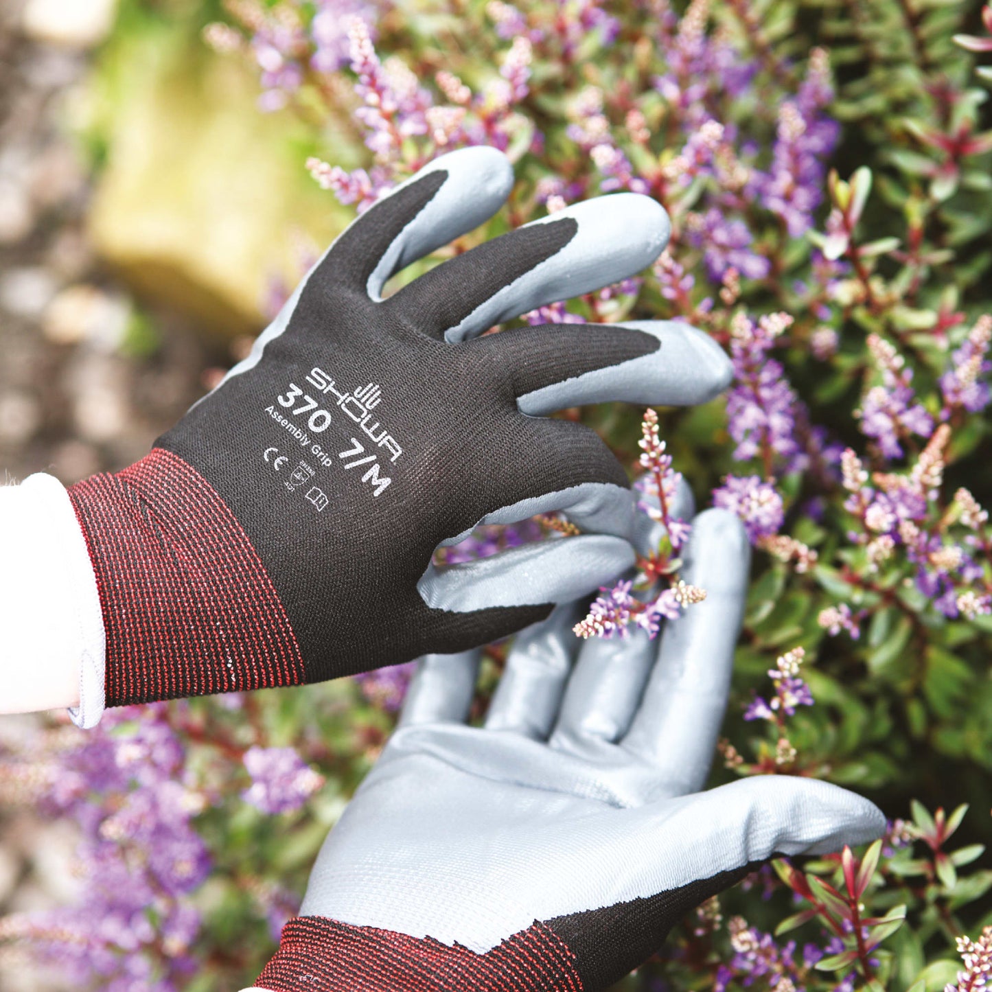 SHOWA 370 Black Lightweight Assembly Grip Safety Gloves - Mstore