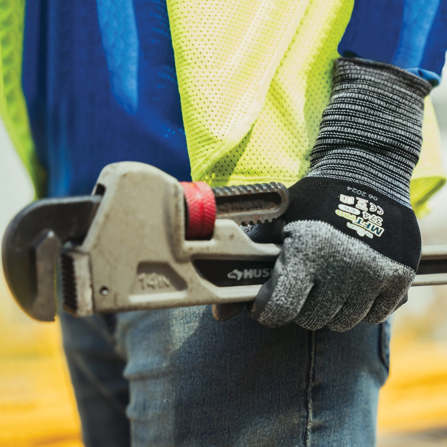 SHOWA MFT PRO 374 Work Gloves with Microfibre Lining and Nitrile Waterproof Palm - Mstore